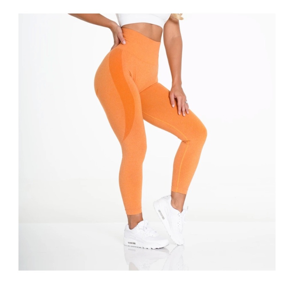 Sunset Orange contour leggings from NVGTN